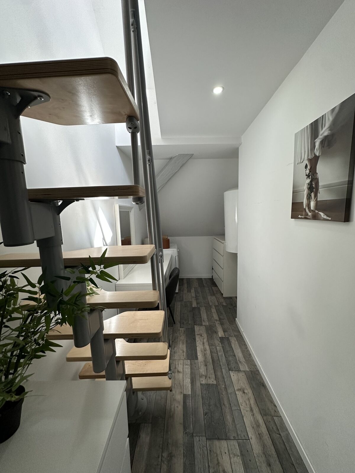 Appartement en triplex avec garage - Img 0229  004